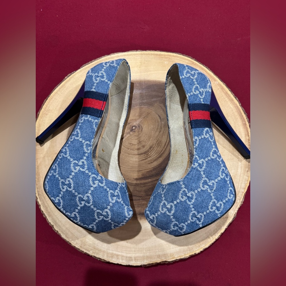 Vintage Blue Denim Patterned High Heel Pumps with Red-Blue Stripe